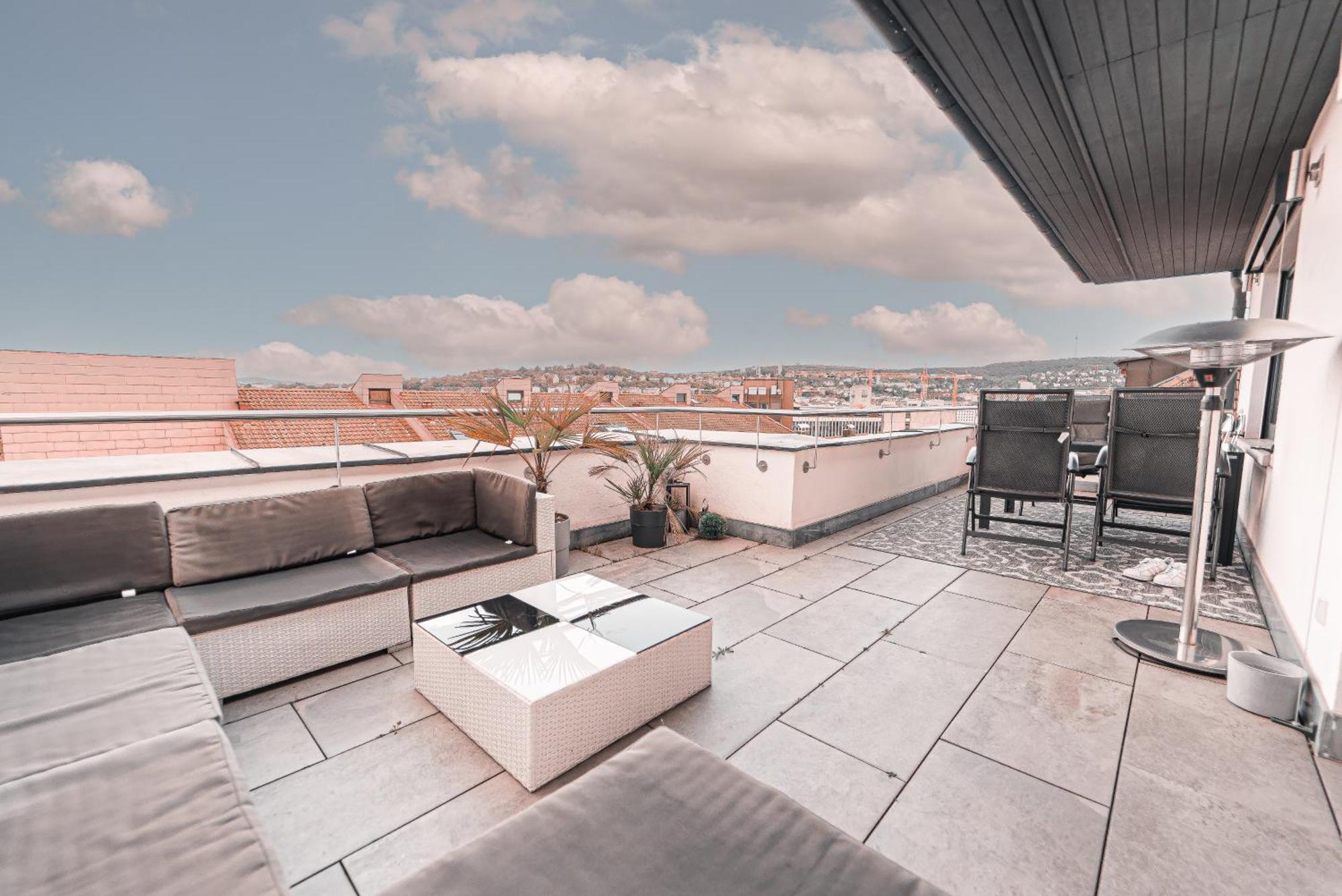 Luxurious Penthouse Apartamento Stuttgart Exterior foto